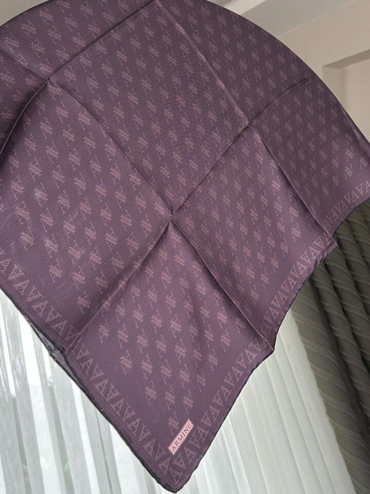 Armine Monogram Desenli Saf İpek Twill Eşarp 9412-34