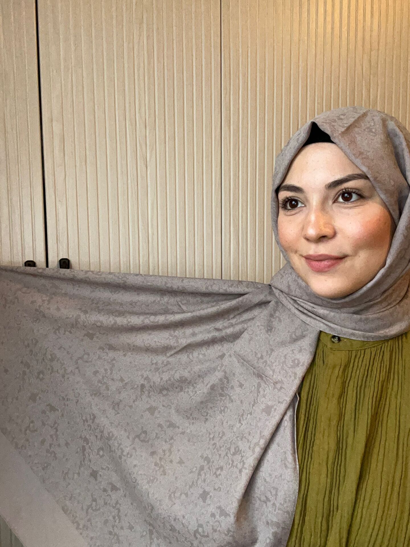 Harem Scarf Gold Silvia Şal Taş