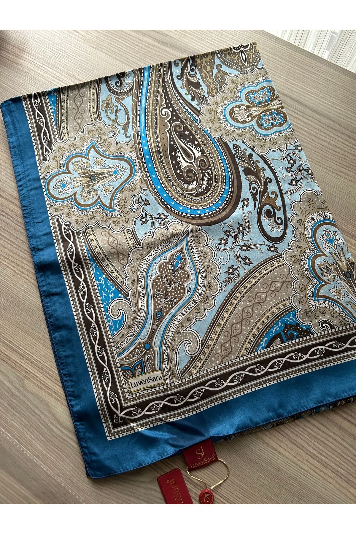 Hint İpeği Şal Mavi