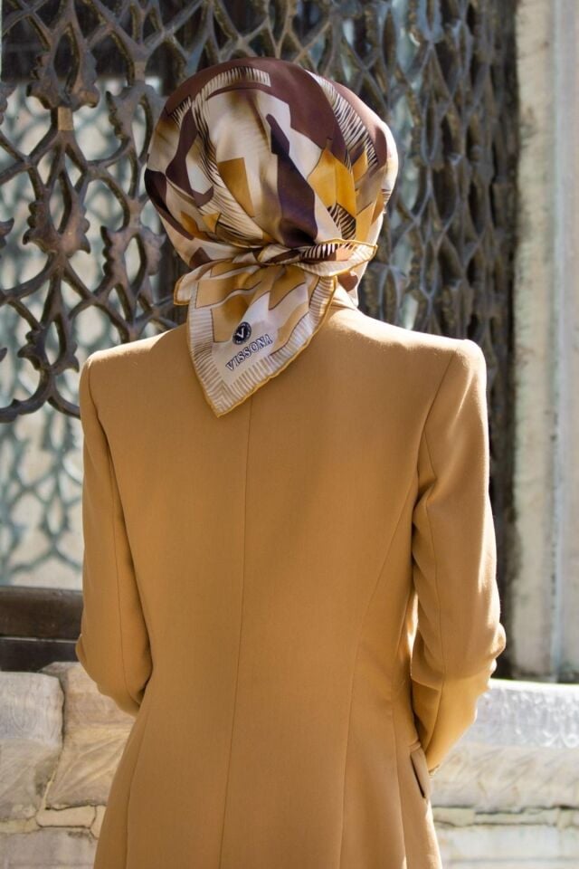 Vissona Twill İpek Geometrik Desenli Eşarp Gold