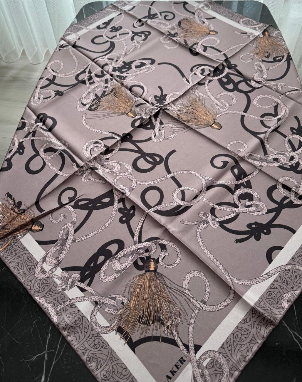 Aker Tivil İpek Eşarp 8525713