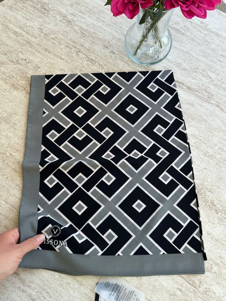 Vissona Medine İpeği Geometrik Desenli Şal Gri