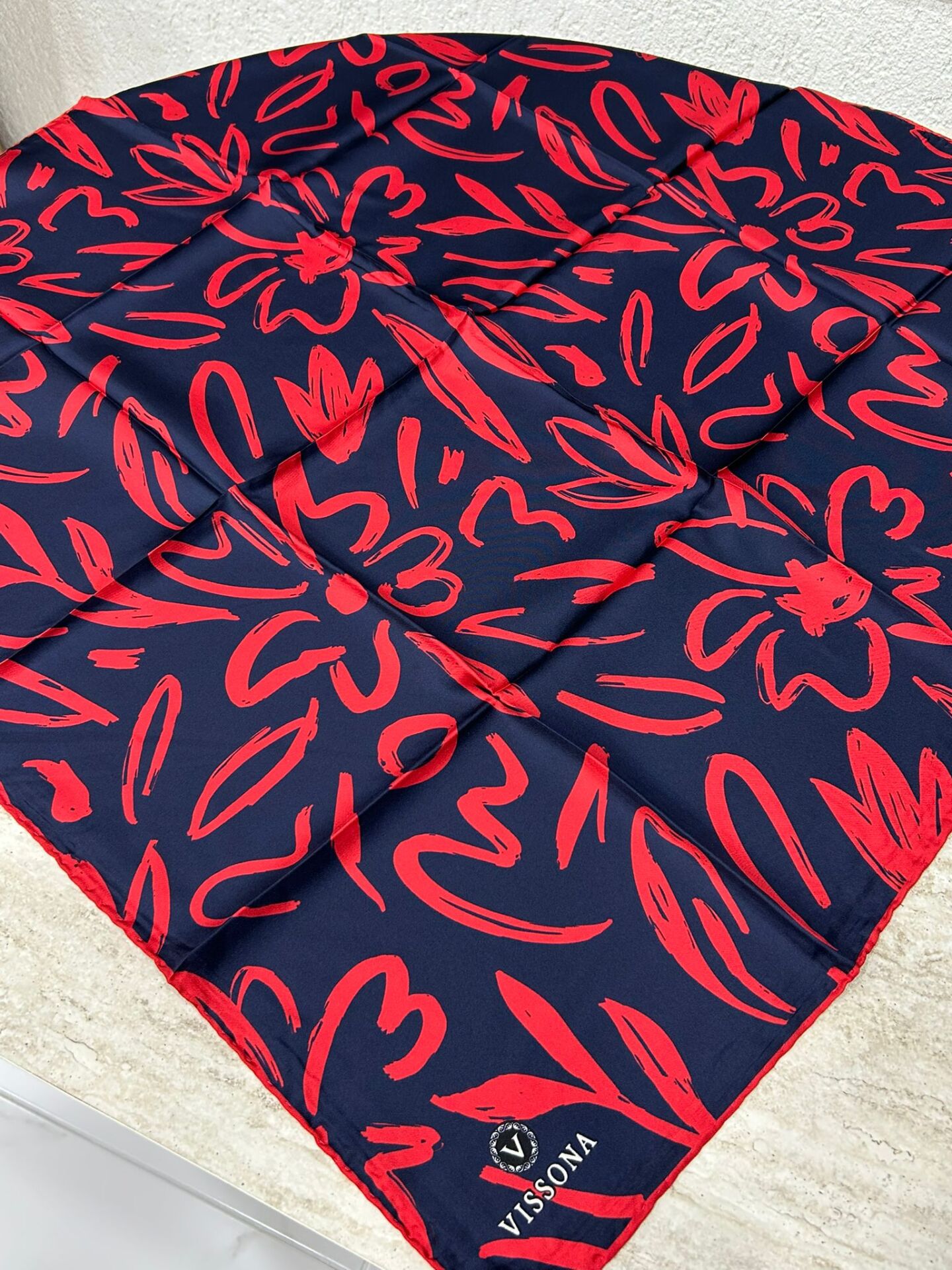 Vissona Twill İpek Büyük Çiçek Desenli Eşarp Lacivert