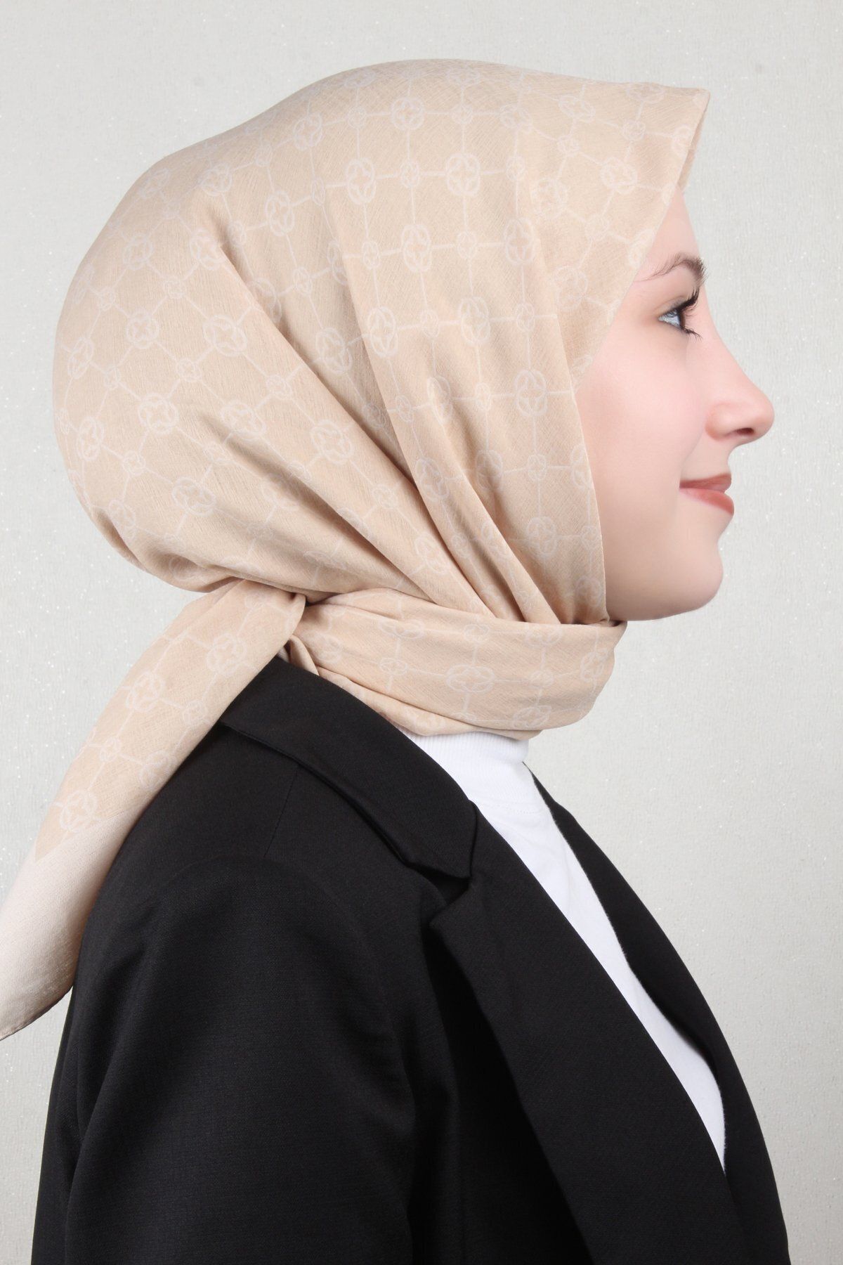 Elegance Monogram Eşarp 1090500-981 Krem