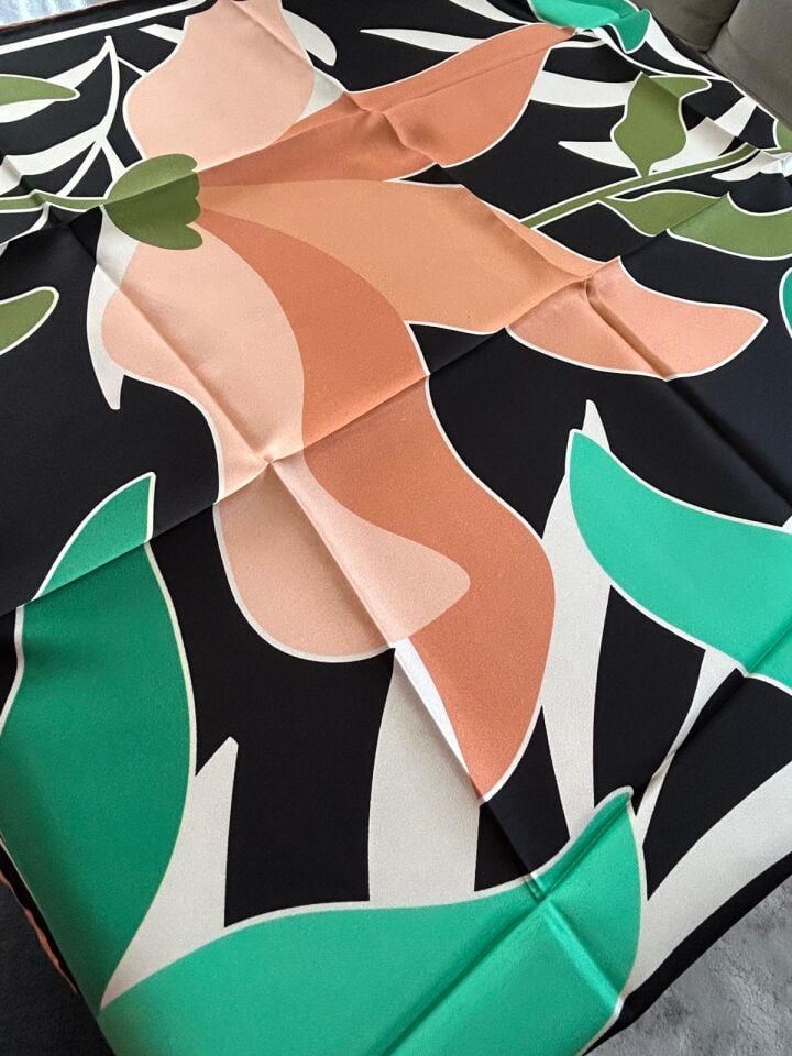 Vissona Twill İpek Yaprak Desenli Eşarp Somon