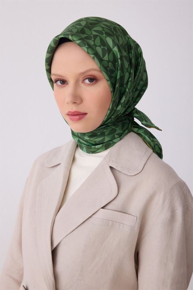 Belli 2026 Yaz Sezon Tivil İpek Eşarp 4322-01