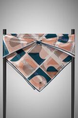 %100 Twill Ipek Geometri Desenli Lacivert - Vizon Renkli 90x90 Eşarp Kenar Dikiş Şekli El Dikişli
