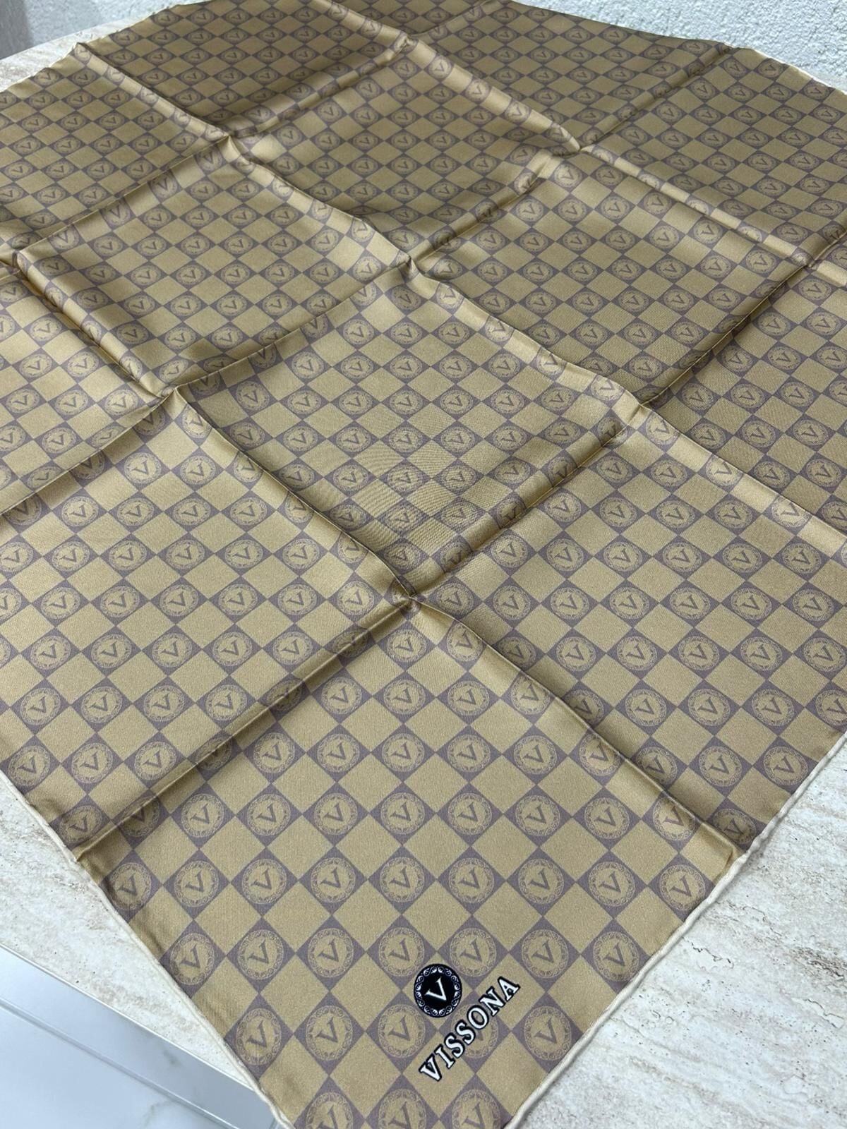 Vissona Monogram Twill İpek Eşarp Gold