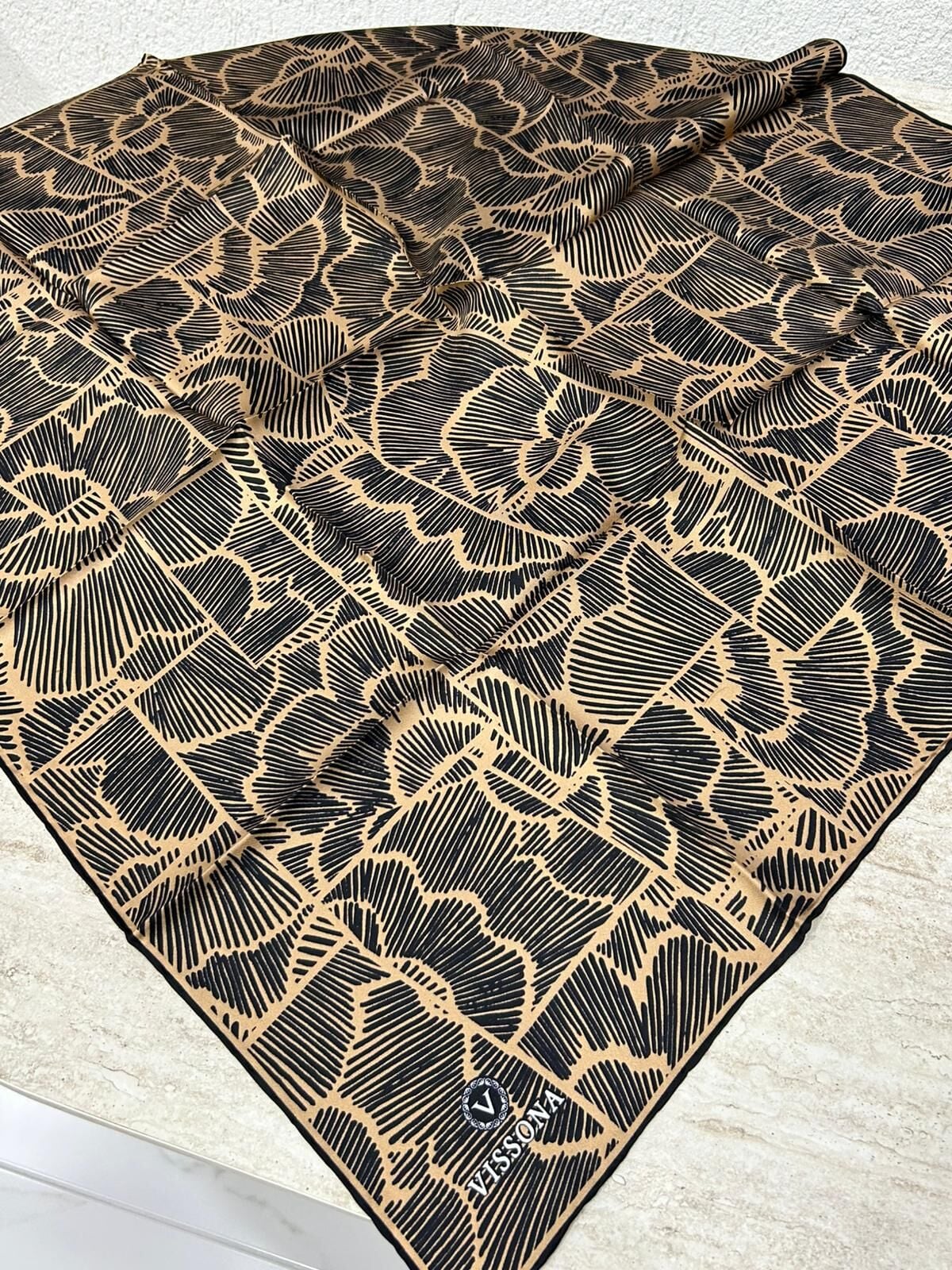 Vissona Çizgi Desen Twill İpek Eşarp Gold