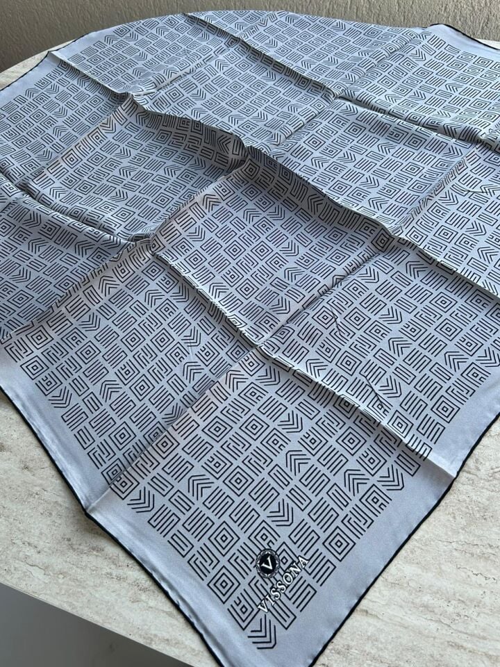 Vissona Twill İpek Etnik Motif Desenli Eşarp Gri