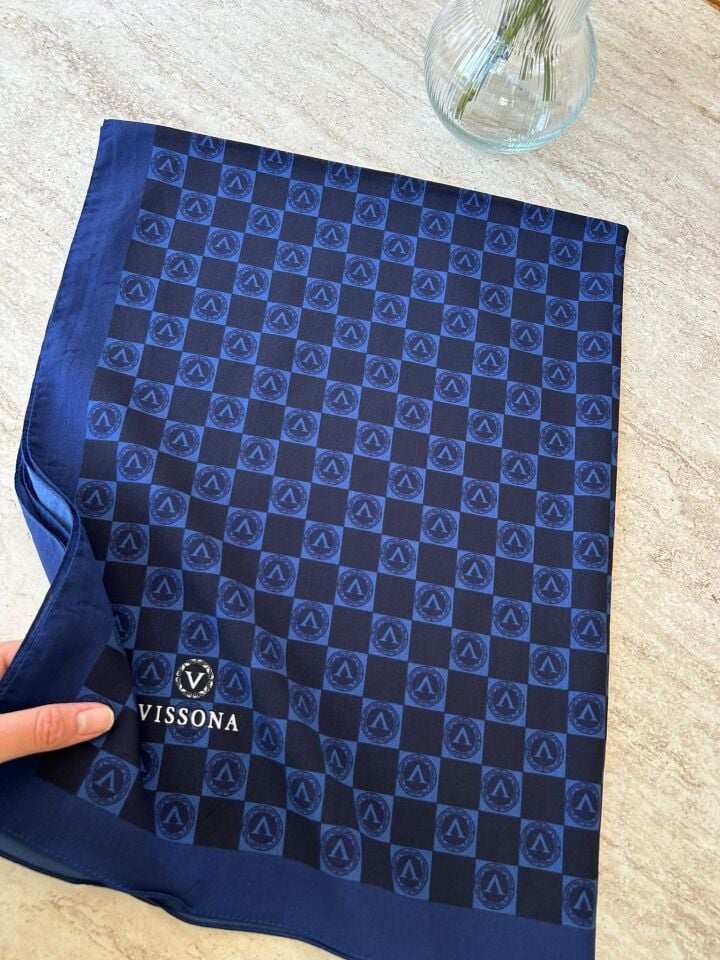 Vissona Medine İpeği Monogram Şal Lacivert