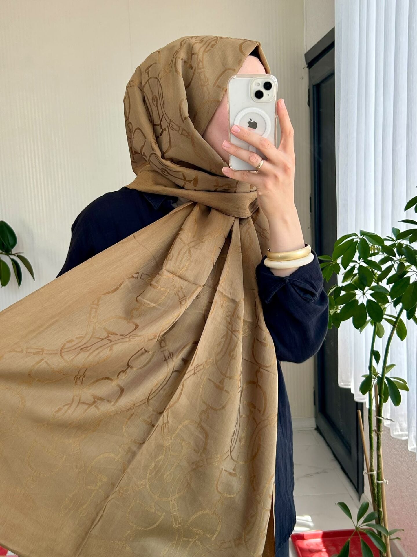 Noura Scarf Diamond Maria Şal Balköpüğü