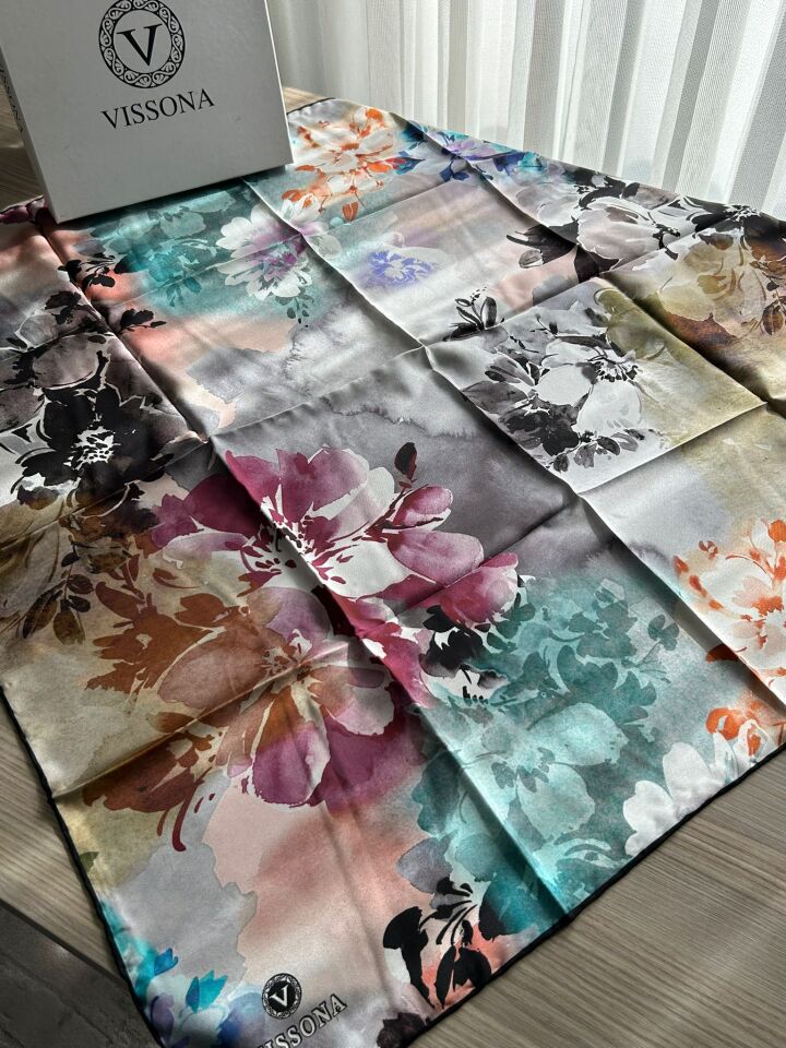 Vissona Twill İpek Çiçek Desenli Eşarp Mürdüm