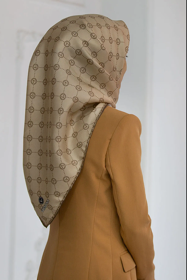 Vissona Twill İpek Monogram Desenli Eşarp Bej