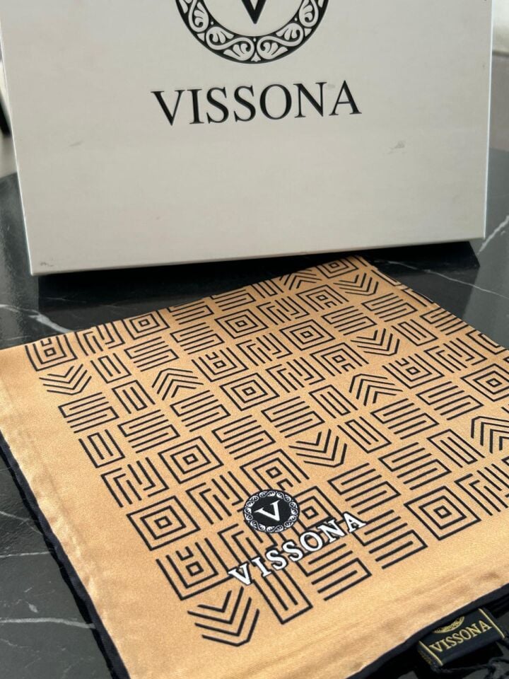 Vissona Twill İpek Etnik Motif Desenli Eşarp Gold