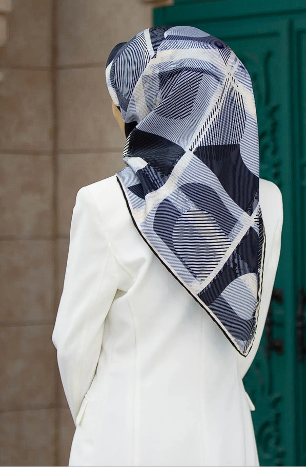 Vissona Twill İpek Geometrik Desen Eşarp Siyah-Krem