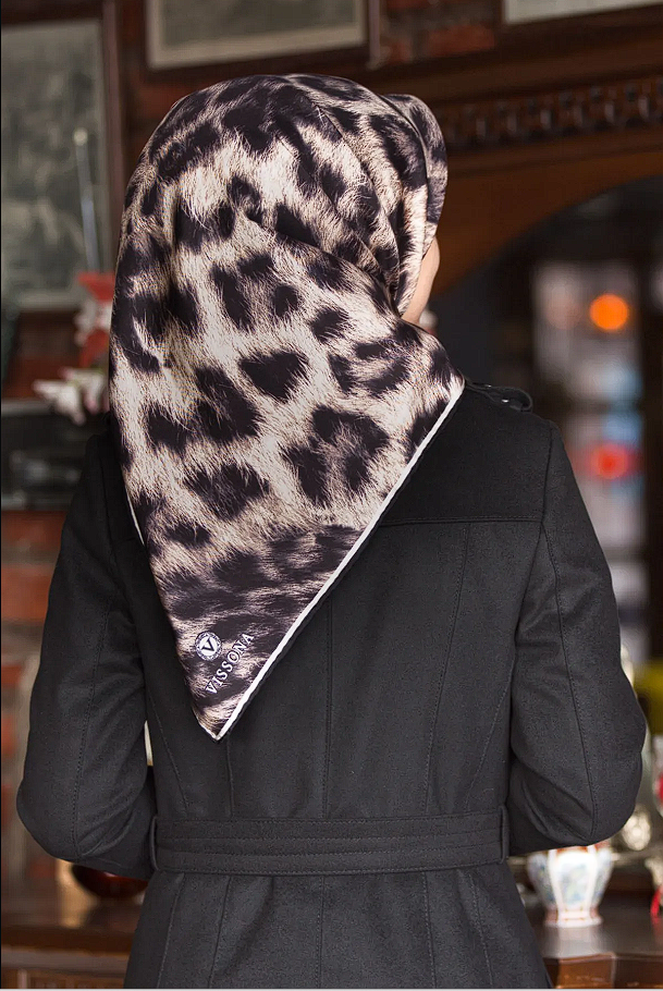 Vissona Twill İpek Leopar Desen Eşarp Siyah