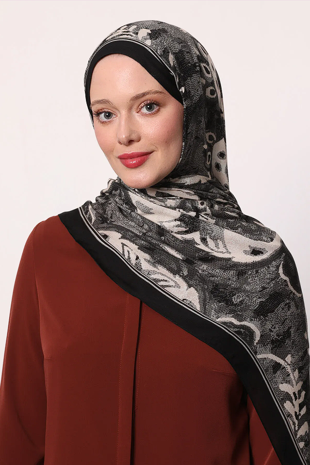 LuvenSara Desenli Şal Siyah