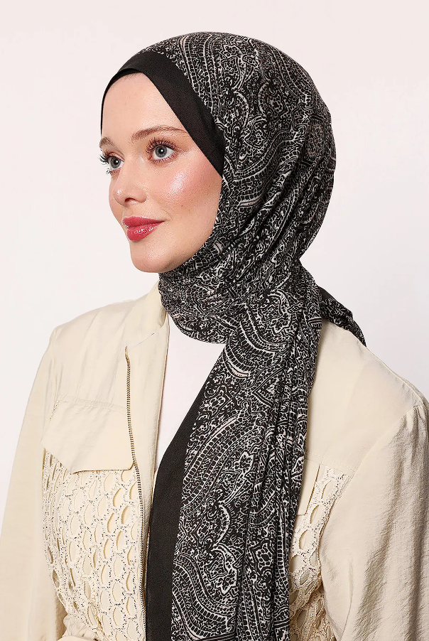 LuvenSara Desenli Şal Siyah-Beyaz
