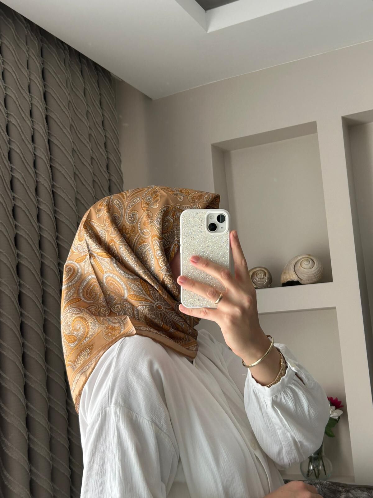 Armine Etnik Desen Saf İpek Twill Eşarp 9421-05