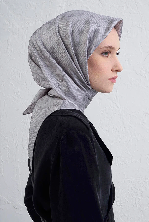 Armine Monogram Desenli Saf İpek Twill Eşarp 9412-87