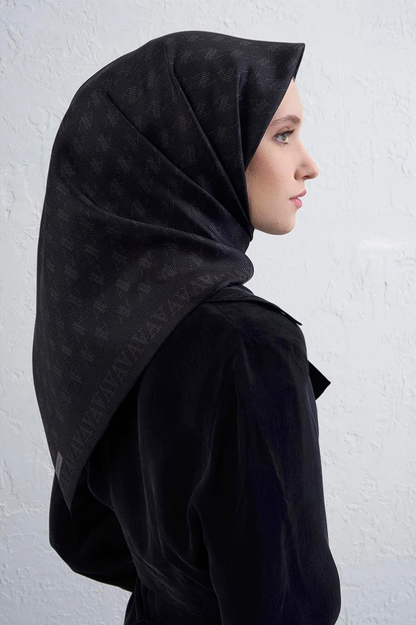 Armine Monogram Desenli Saf İpek Twill Eşarp 9412-85