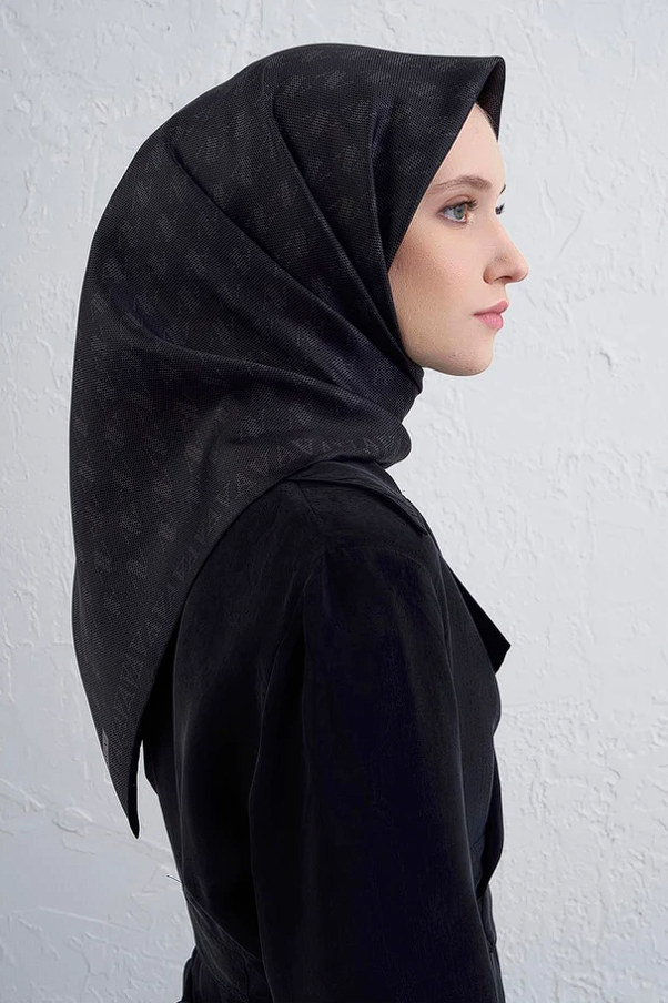 Armine Monogram Desenli Saf İpek Twill Eşarp 9412-85