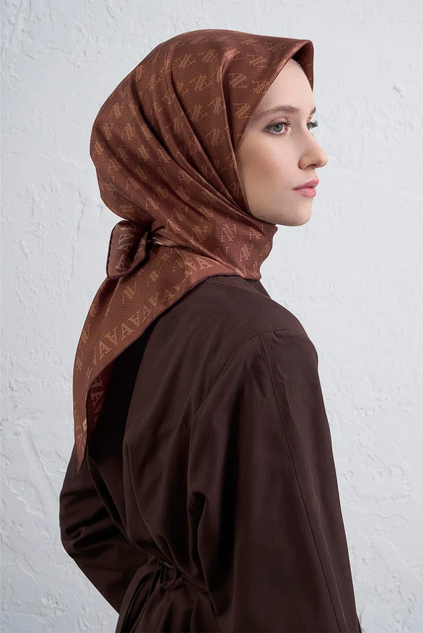 Armine Monogram Desenli Saf İpek Twill Eşarp 9412-35