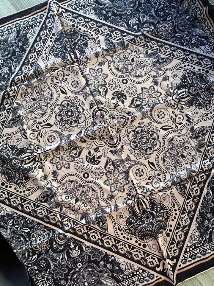 İpekhan Henna Desen Soft Eşarp Siyah