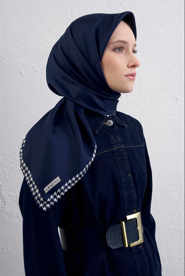 Armine Saf İpek Twill Eşarp 9443-06