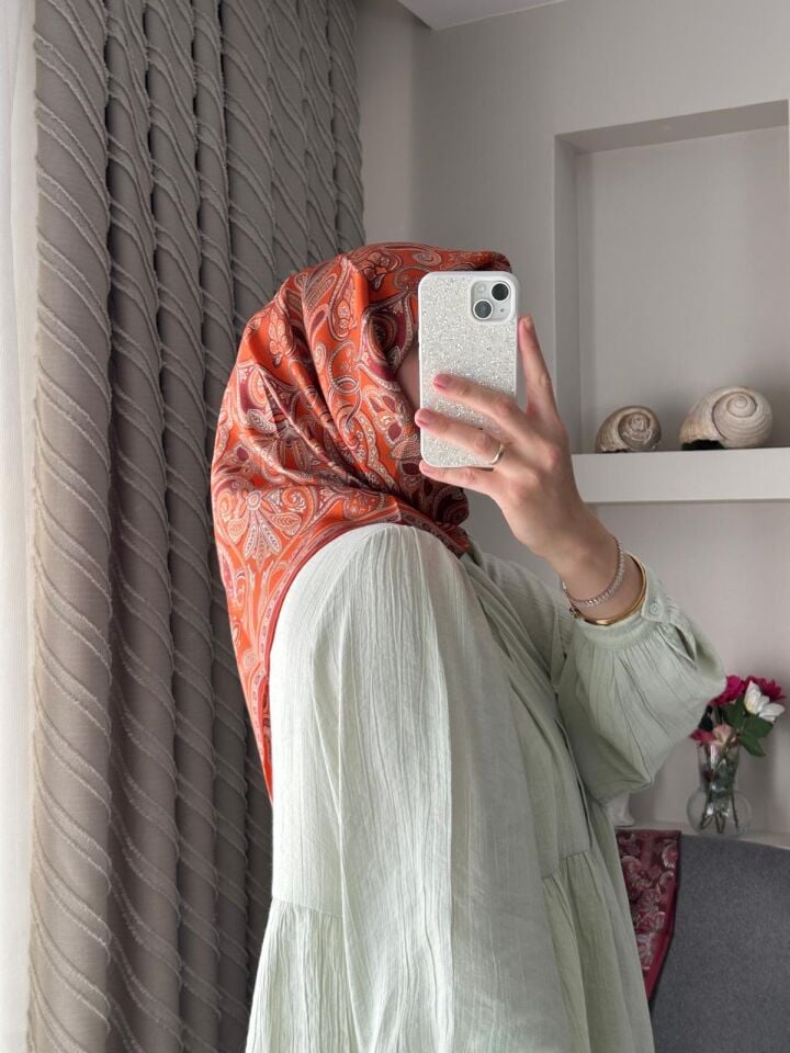 Armine Etnik Desen Saf İpek Twill Eşarp 9421-34