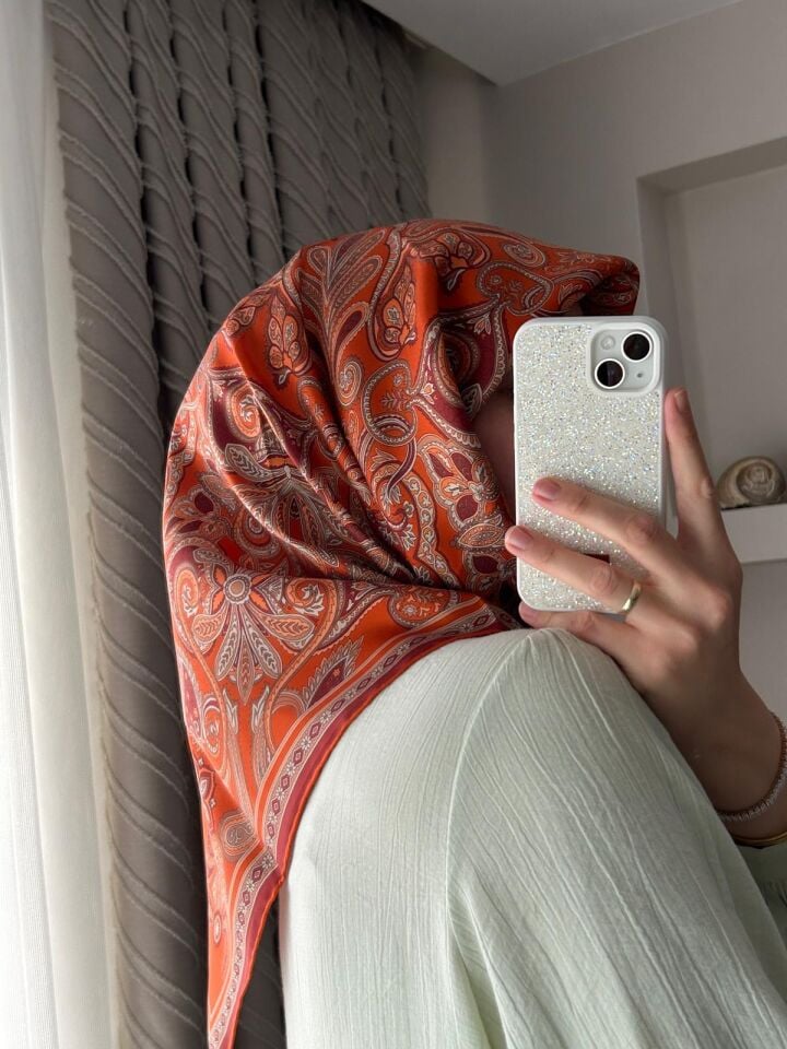 Armine Etnik Desen Saf İpek Twill Eşarp 9421-34