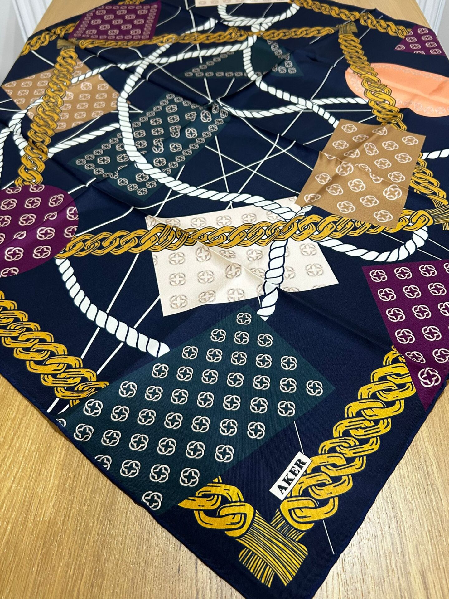 Aker Tivil İpek Eşarp 8490713-921