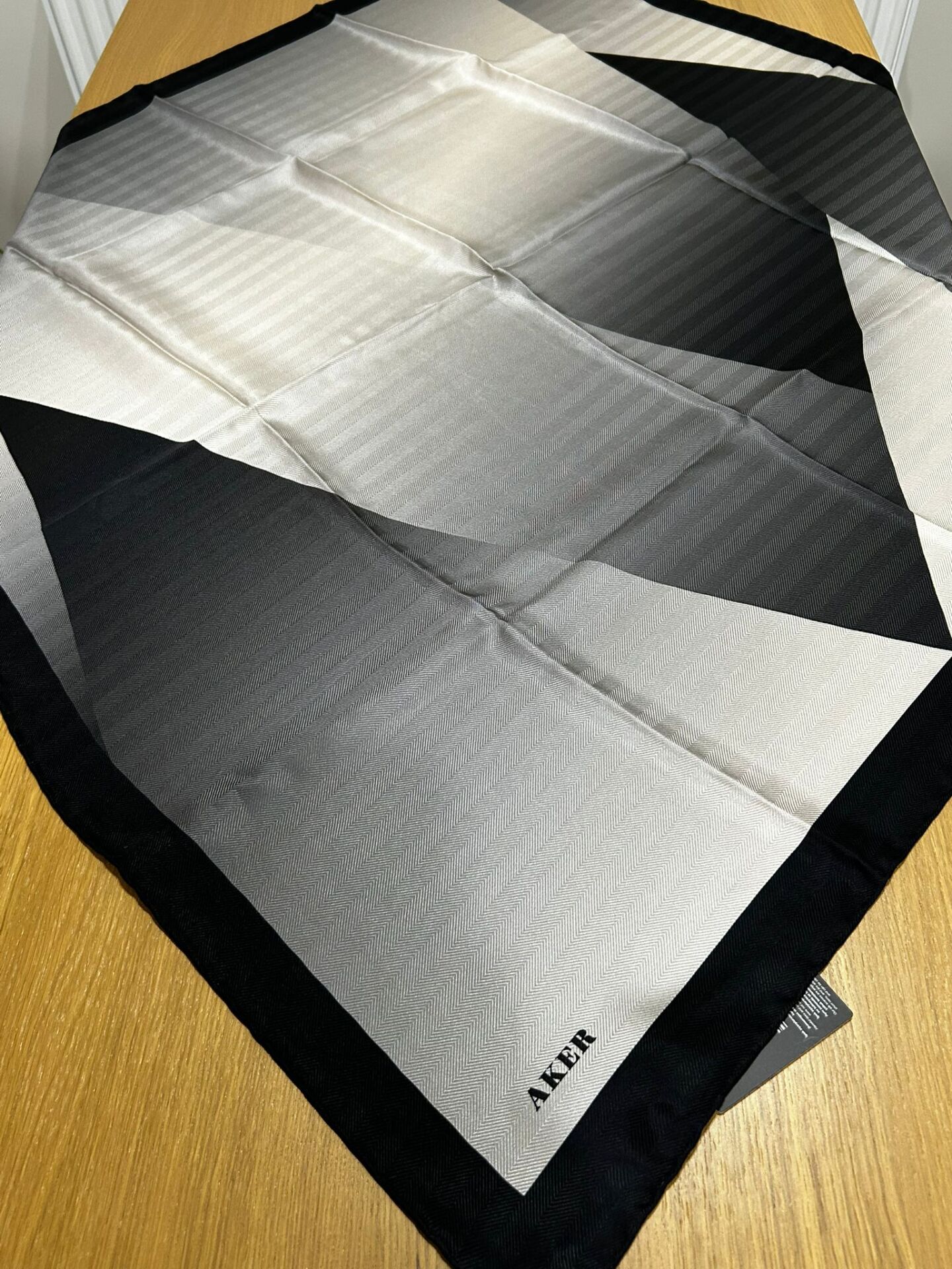 Aker İpek Jakar Eşarp 8651402-313