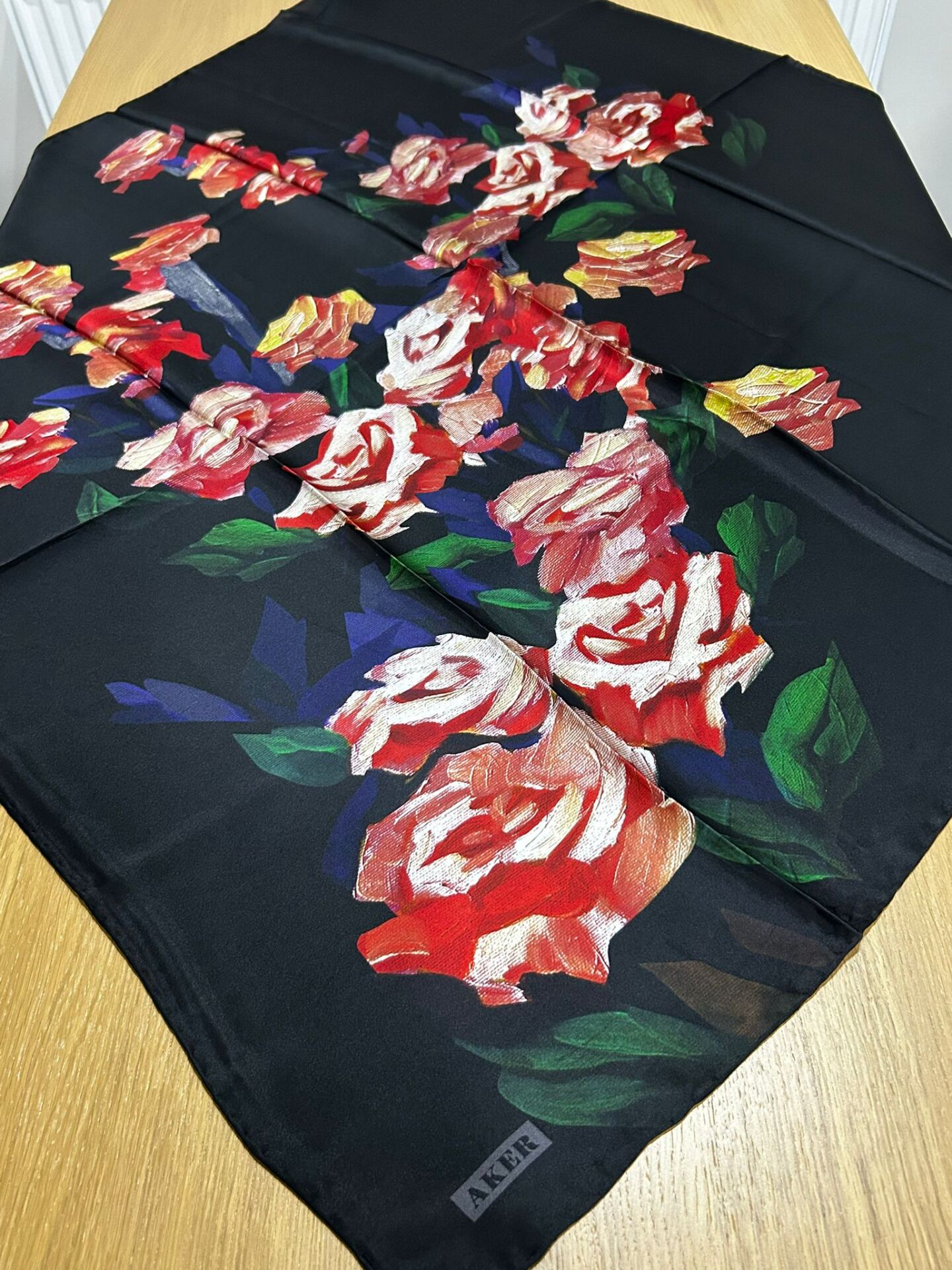 Aker Sura İpek Eşarp 7676701-311