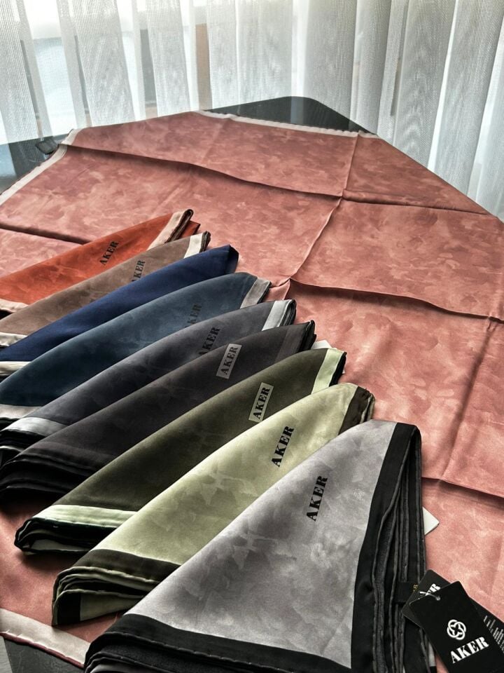 Aker Bulut Desen Sura İpek Eşarp 7208701-323